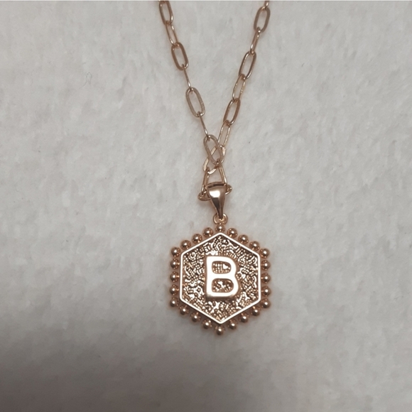 Necklace and Bracelet Set - Picture 4 of 11